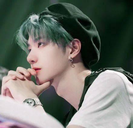 杨紫爆料王一博被骂视频,网友热议  第1张